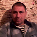 Знакомства: Виктор, 39 лет, Нижнегорский